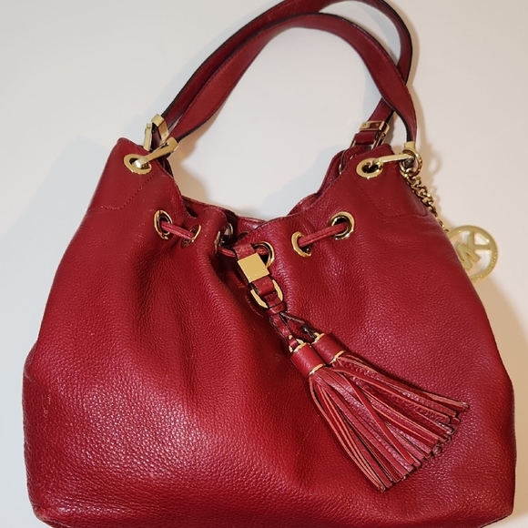 Michael Kors Chic Red Leather Shoulder Bag with Gold Accents - Picture 1 of 5